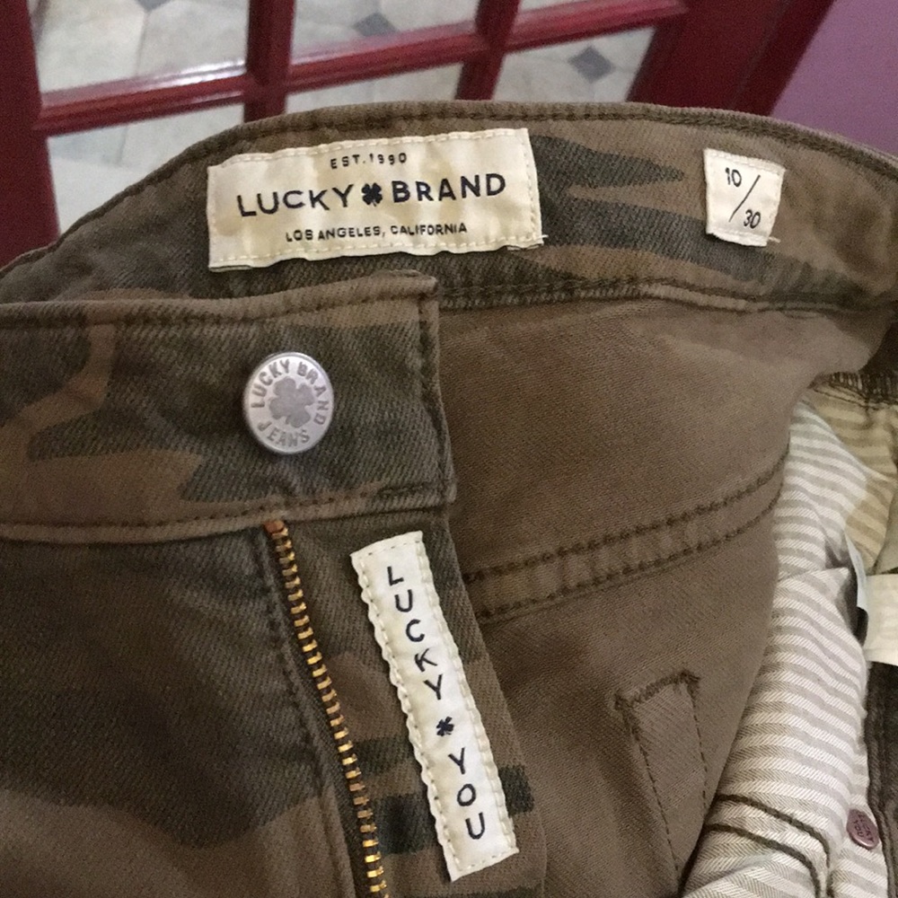 Lucky Brand Jeans - Picture 3 of 7